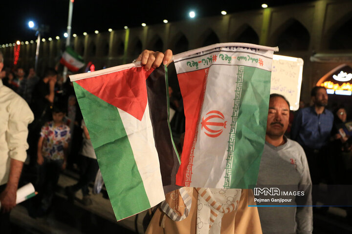 اجتماع خودجوش و حماسی مردم اصفهان در پشتیبانی انتقام ملی از رژیم صهیونی