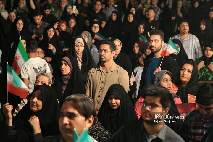 اجتماع خودجوش و حماسی مردم اصفهان در پشتیبانی انتقام ملی از رژیم صهیونی
