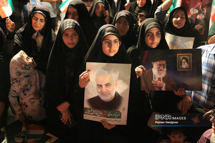 اجتماع خودجوش و حماسی مردم اصفهان در پشتیبانی انتقام ملی از رژیم صهیونی