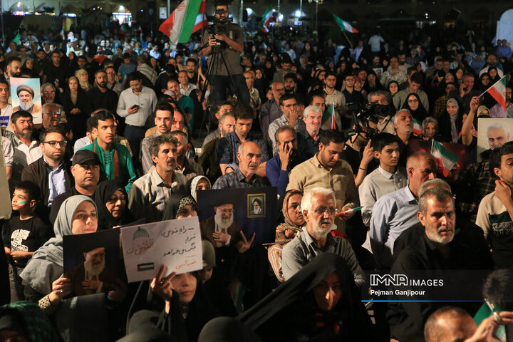 اجتماع خودجوش و حماسی مردم اصفهان در پشتیبانی انتقام ملی از رژیم صهیونی