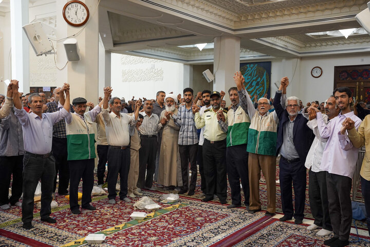 بیعت با ولایت و میثاق با شهیدان در حرم شاهچراغ (ع)