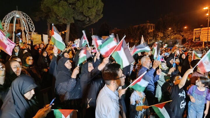 اجتماع باشکوه مردم کرمانشاه در حمایت از رزمندگان و محکومیت رژیم منحوس صهیونیستی