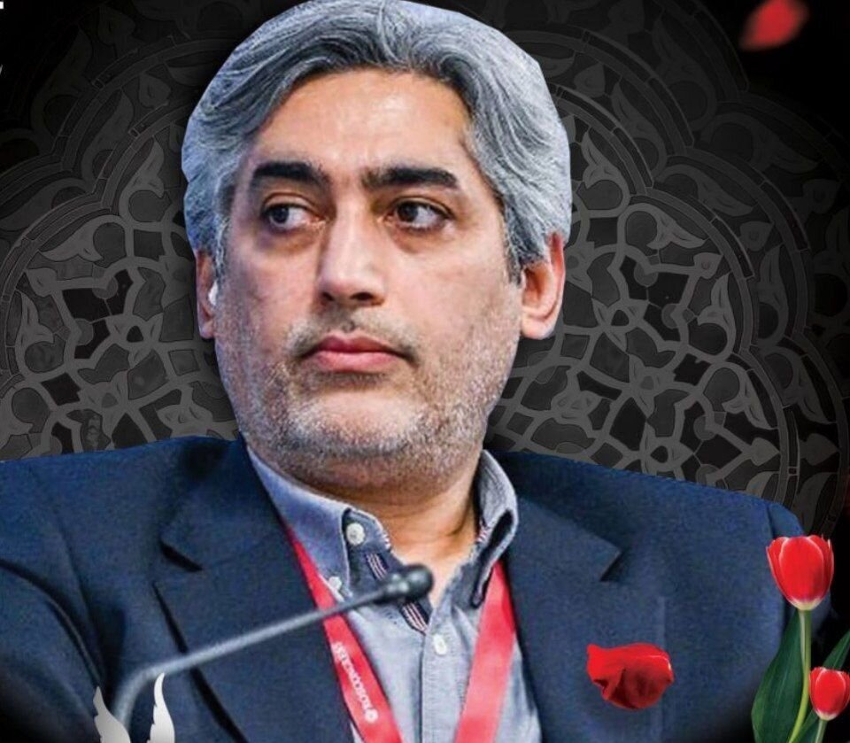 با خون مینویسیم؛ با دانش میتازیم