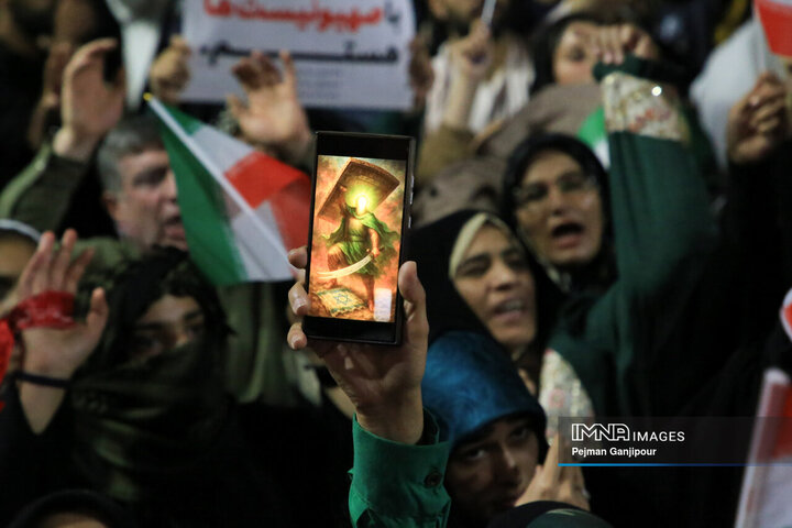 تجمع مردم اصفهان در حمایت از عملیات «وعده صادق 3»