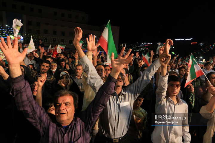 تجمع مردم اصفهان در حمایت از عملیات «وعده صادق 3»