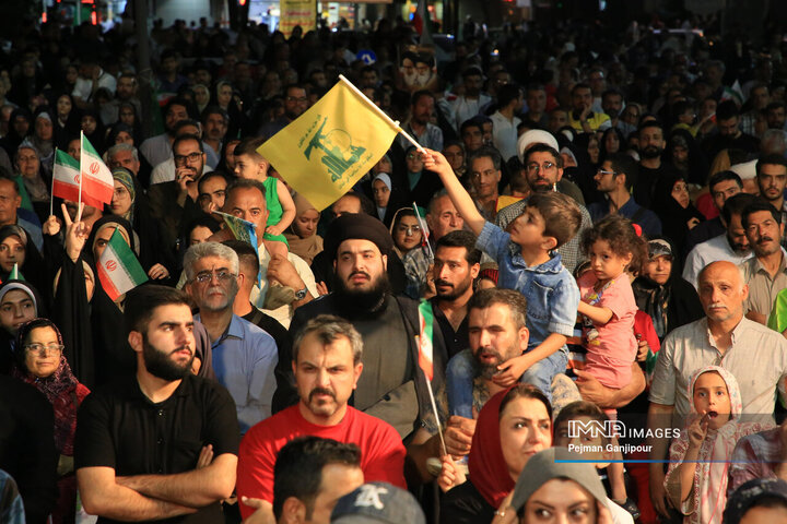 تجمع مردم اصفهان در حمایت از عملیات «وعده صادق 3»