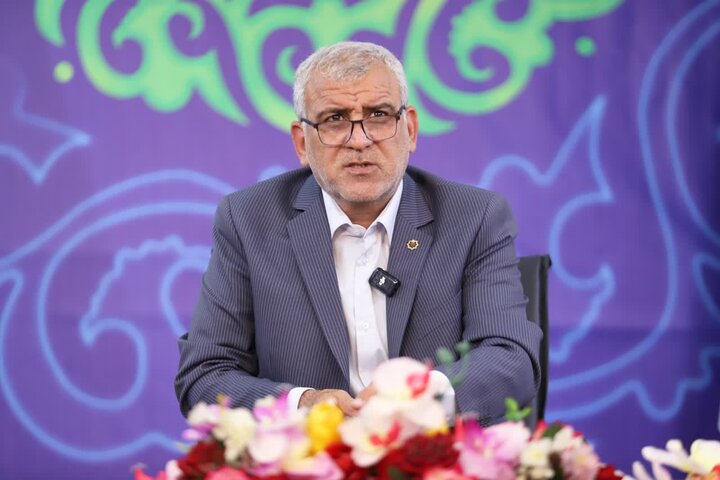 بلوار پاسداران در منطقه ۲ قم به بلوار امام رضا (ع) متصل می‌شود