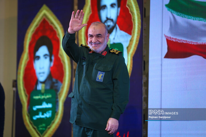 مدرسهای در گلپایگان مزین به نام سپهبد شهید سلامی شد