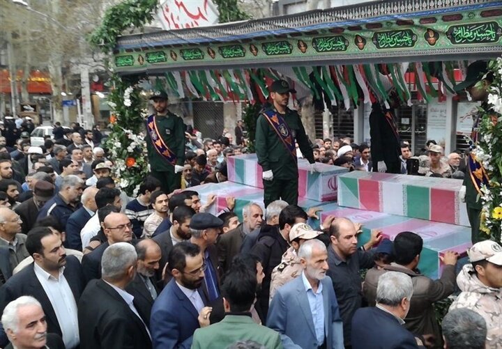 خرم‌آباد میزبان وداعی ملی با شهدای مظلوم حمله تروریستی