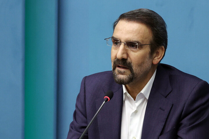 سنایی: هر گونه آغاز مذاکره، از پاسخ قاطع به متجاوز می گذرد