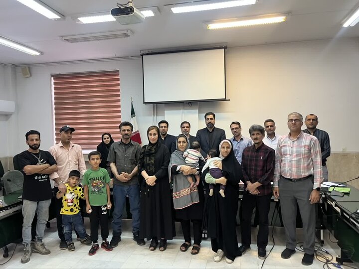 اعطای زمین رایگان به ۱۴ خانواده نطنزی که بهتازگی صاحب فرزند سوم شدند