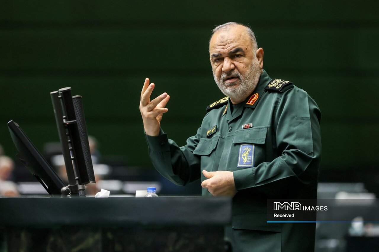 وانشان در سوگ سردار؛ وداع روستای قهرمانپرور با حسین سلامی