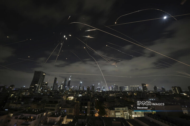 انسانِ مبارزه، انسان خوف و رجاست