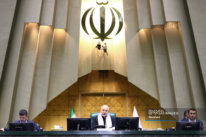 جلسه بررسی صلاحیت وزیر پیشنهادی اقتصاد و دارایی