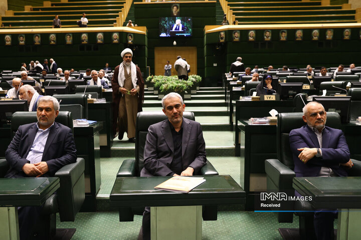 «مدنی‌زاده» وزیر اقتصاد شد