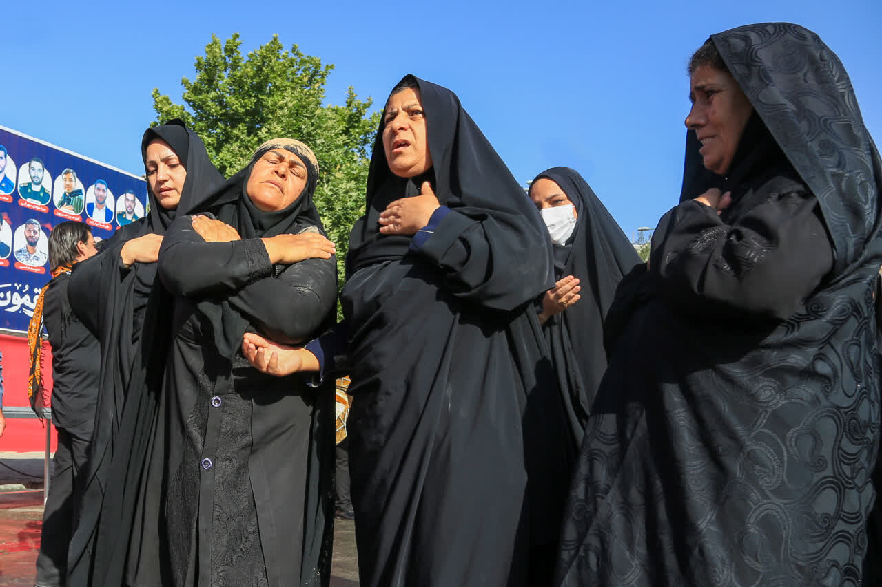 چمرونهای برای قهرمانان وطن؛ وداعی در طنین اشک و افتخار