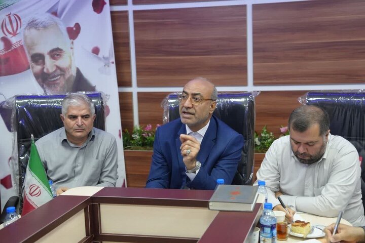 آرامش و معیشت مردم در اولویت ما است / هیچ کمبودی در کالاهای اساسی نداریم