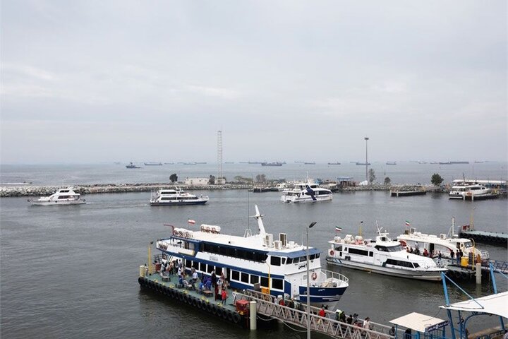 گردشگران خارجی با کشتی از هرمزگان به کشورشان بازگشتند