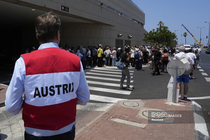 خروج از سرزمین ناامن