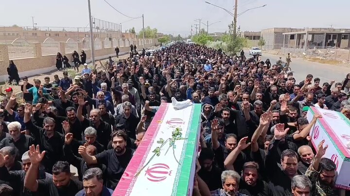 تشییع پیکرهای مطهر شهدای حمله رژیم صهیونیستی در اردستان + فیلم