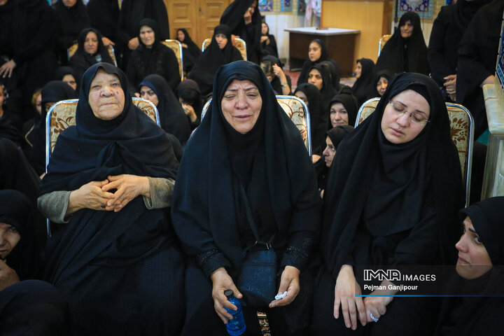 وداع با شهدای تجاوز رژیم صهیونیستی به کشور در حسینیه بنی‌فاطمه اصفهان