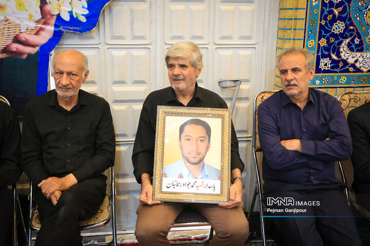 وداع با شهدای تجاوز رژیم صهیونیستی به کشور در حسینیه بنی‌فاطمه اصفهان