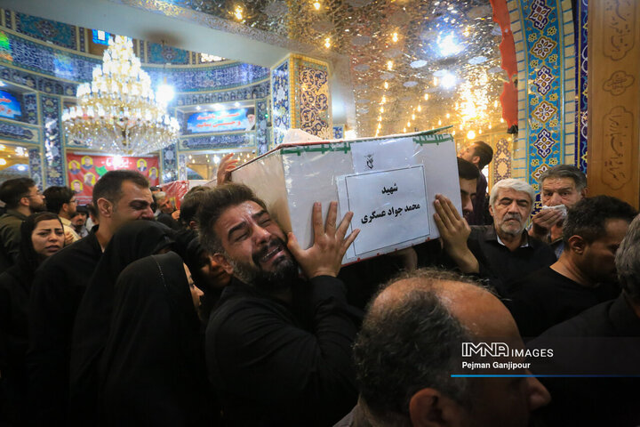 وداع با شهدای تجاوز رژیم صهیونیستی به کشور در حسینیه بنی‌فاطمه اصفهان