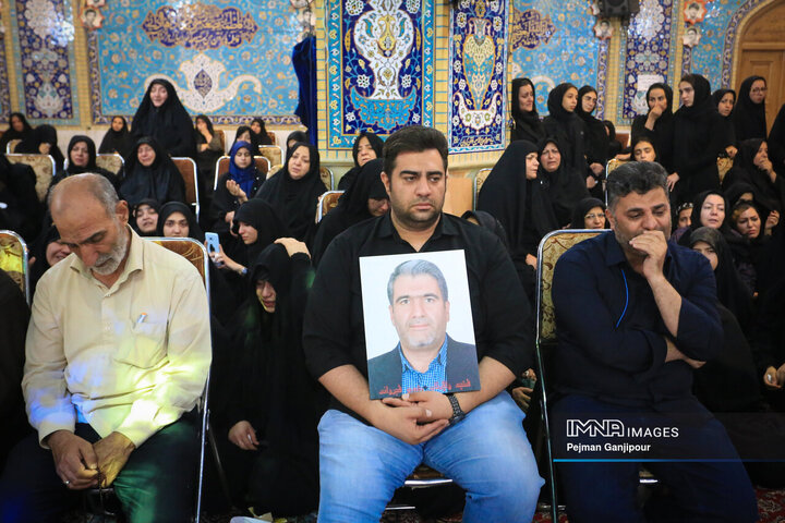 وداع با شهدای تجاوز رژیم صهیونیستی به کشور در حسینیه بنی‌فاطمه اصفهان