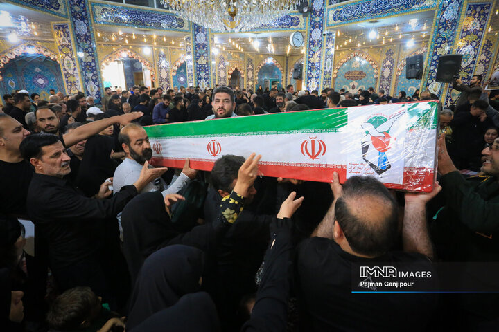 وداع با شهدای تجاوز رژیم صهیونیستی به کشور در حسینیه بنی‌فاطمه اصفهان