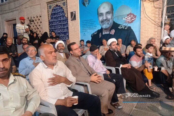 تا نابودی کامل غده سرطانی و چرکین صهیونی پای کار ایستاده‌ایم