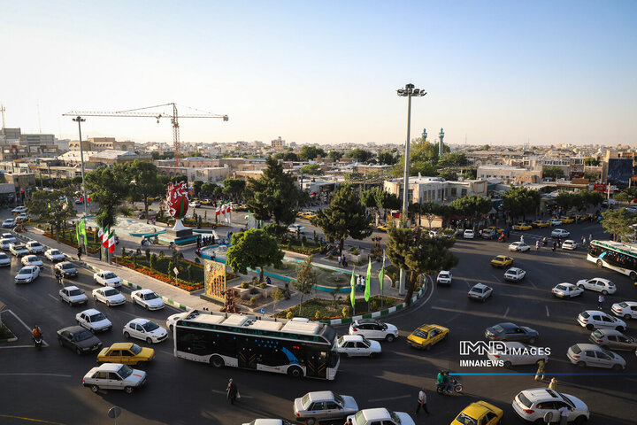 Life Goes On: Iranians Embrace Normalcy Amidst Ongoing Conflict