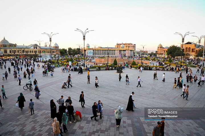 Life Goes On: Iranians Embrace Normalcy Amidst Ongoing Conflict