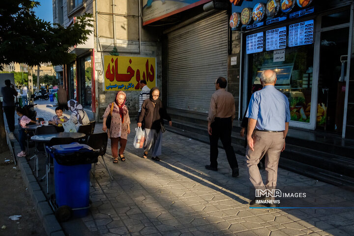 Life Goes On: Iranians Embrace Normalcy Amidst Ongoing Conflict