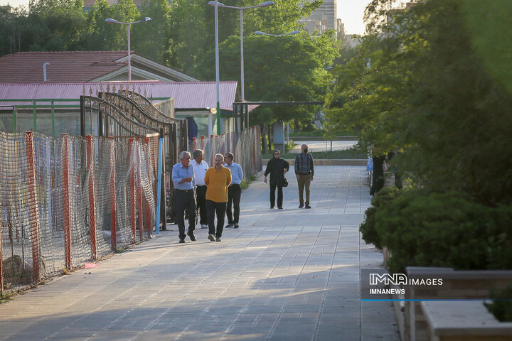 Life Goes On: Iranians Embrace Normalcy Amidst Ongoing Conflict