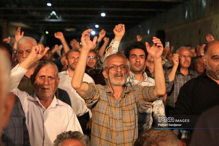 داع با شهید حملات رژیم صهیونیستی در گلستان شهدای رهنان اصفهان