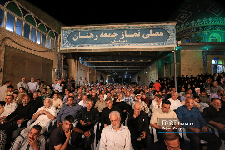 داع با شهید حملات رژیم صهیونیستی در گلستان شهدای رهنان اصفهان