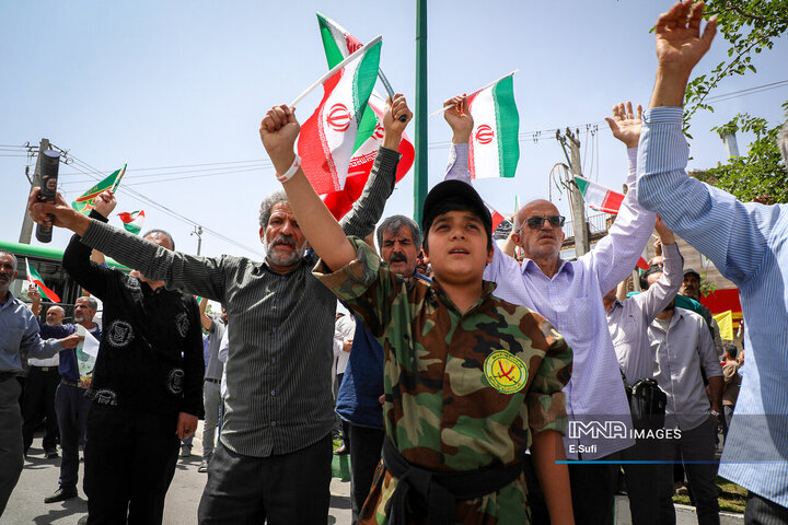 فیلم| حضور پرصلابت شیرازی‌ها در راهپیمایی بزرگ جمعه همدلی و ایستادگی