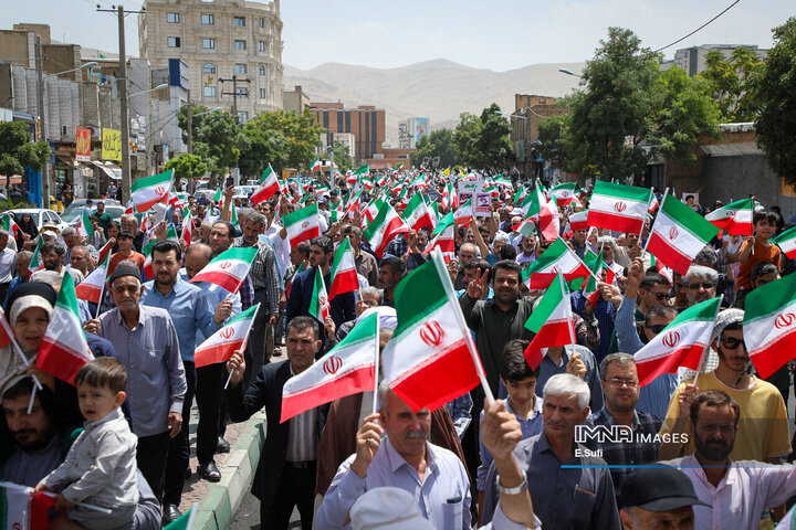 نمایش اقتدار و همبستگی ملی ایران در راهپیمایی 
«جمعه خشم و نصر»