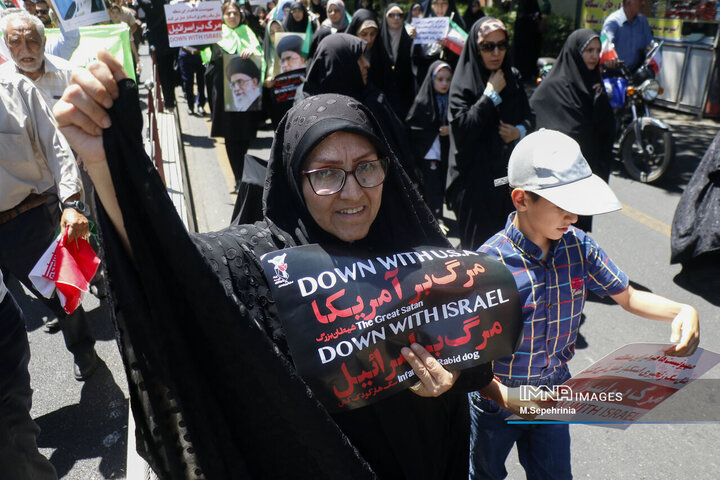 راهپیمیایی جمعه خشم و نصر در تبریز