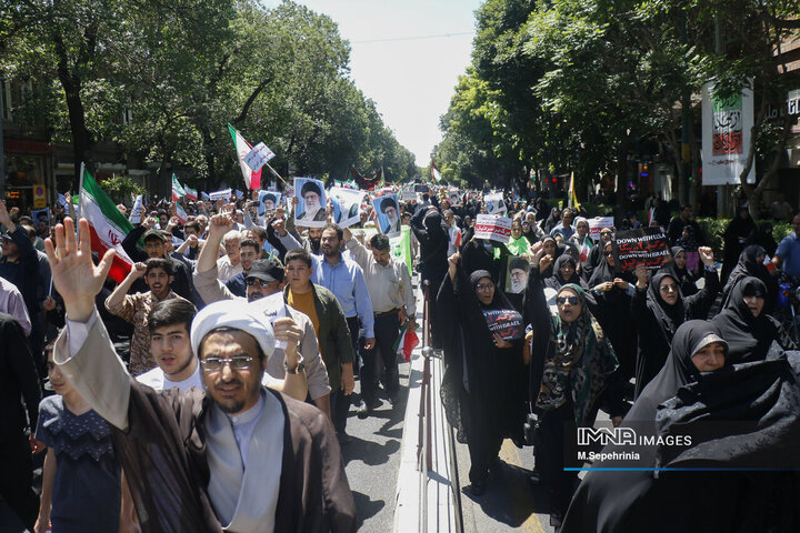 راهپیمیایی جمعه خشم و نصر در تبریز