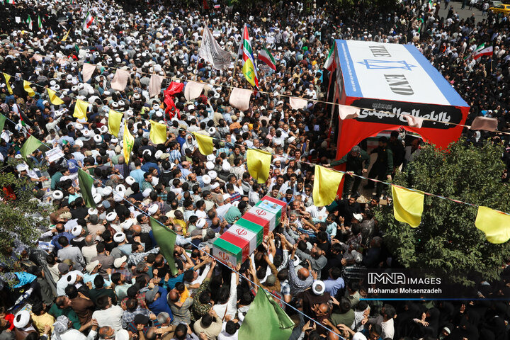 تشییع شهدای تجاوز رژیم صهیونیستی در جمعه «خشم و نصر»  - قم
