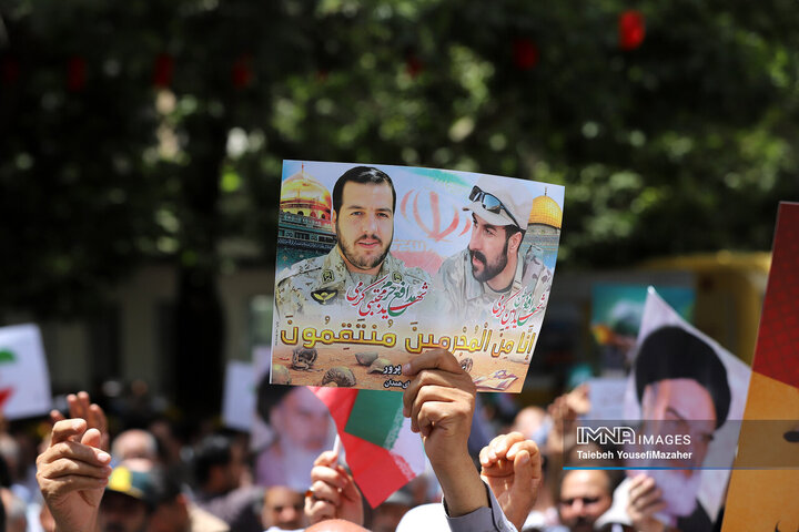 تشییع پیکر شهید کرمی در همدان