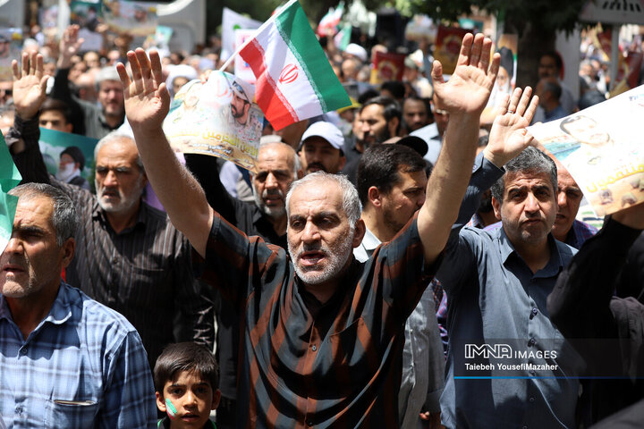 تشییع پیکر شهید کرمی در همدان