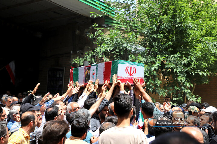 تشییع پیکر شهید کرمی در همدان