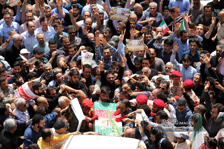 تشییع پیکر شهید کرمی در همدان