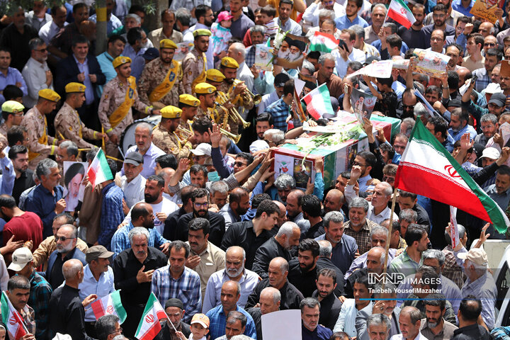 تشییع پیکر شهید کرمی در همدان