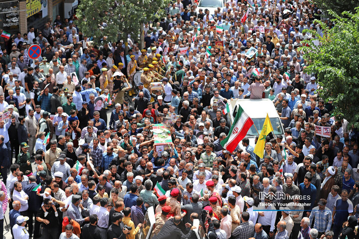 تشییع پیکر شهید کرمی در همدان