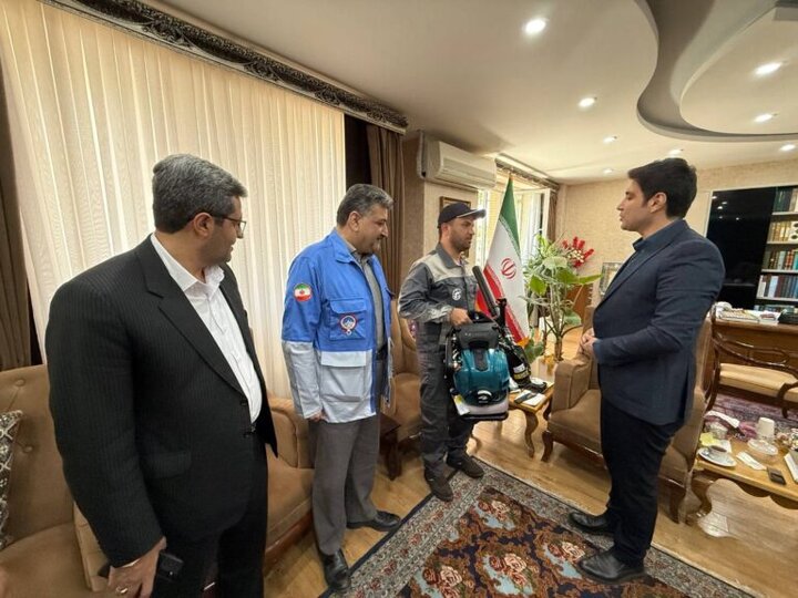 خریداری و تحویل ۶۵ دستگاه دمنده برای اطفای حریق در کردستان