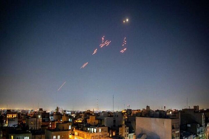 عملکرد موفق پدافند مشهد در مقابله با ریزپرنده‌های متخاصم در شب گذشته