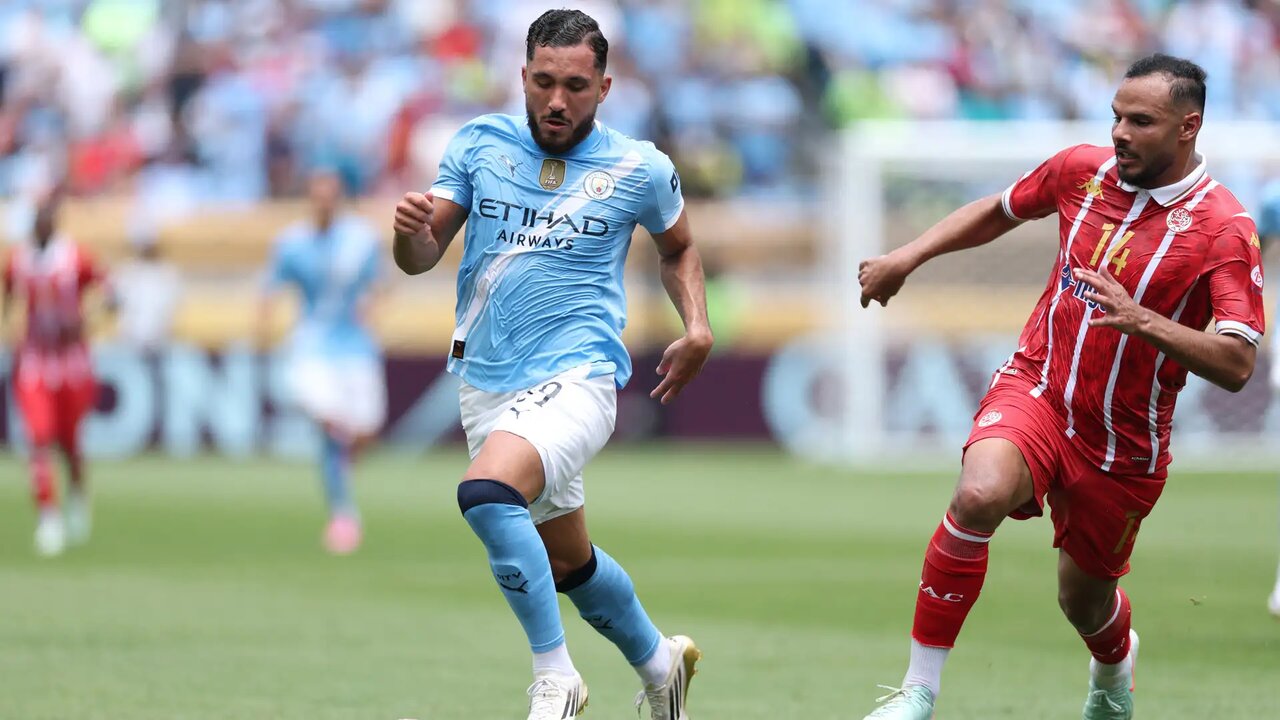 فیل فودن در نقش شماره ۱۰؛ درخشش در زمین یا وقت گذراندن کنار خانواده؟